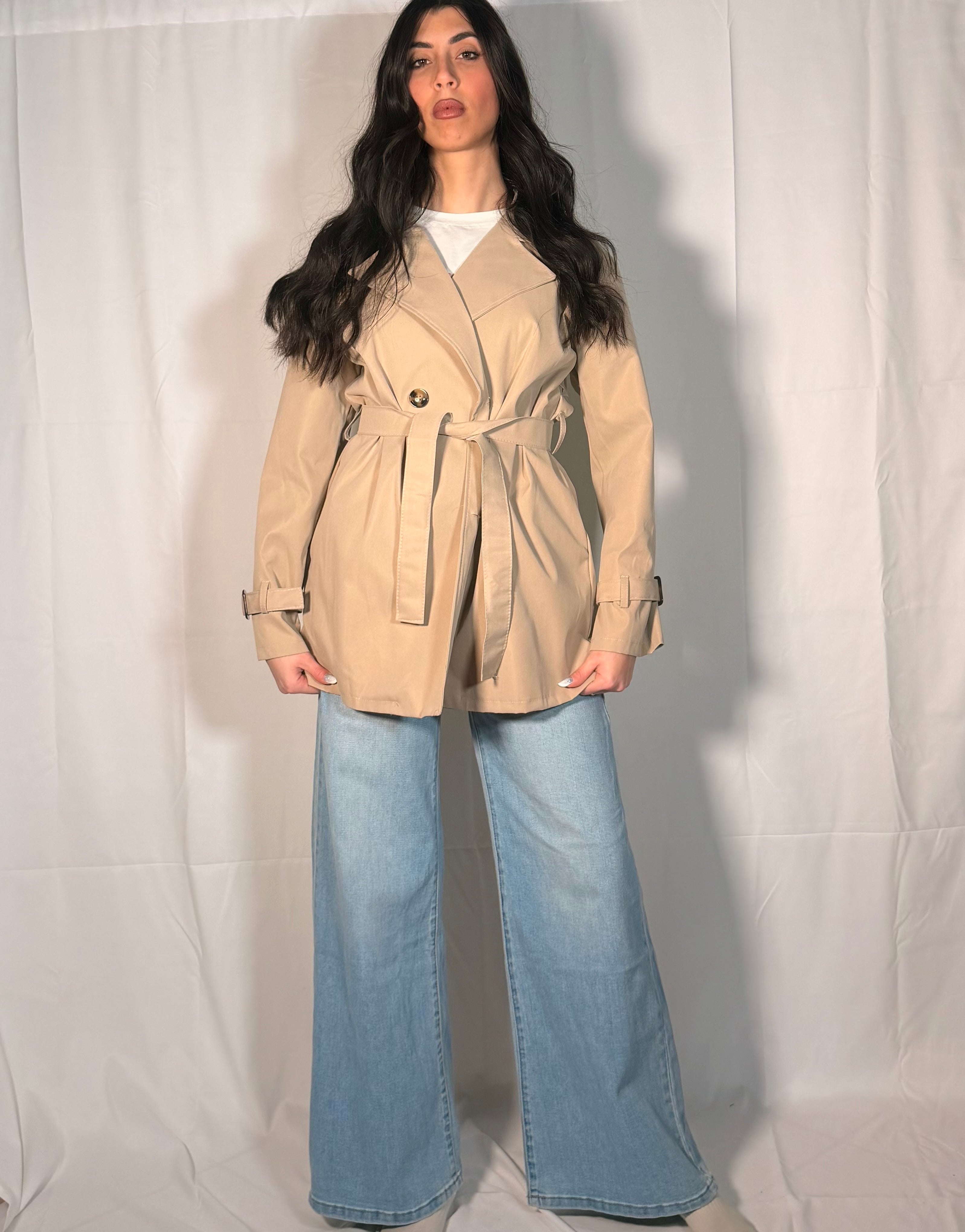 Trench corto