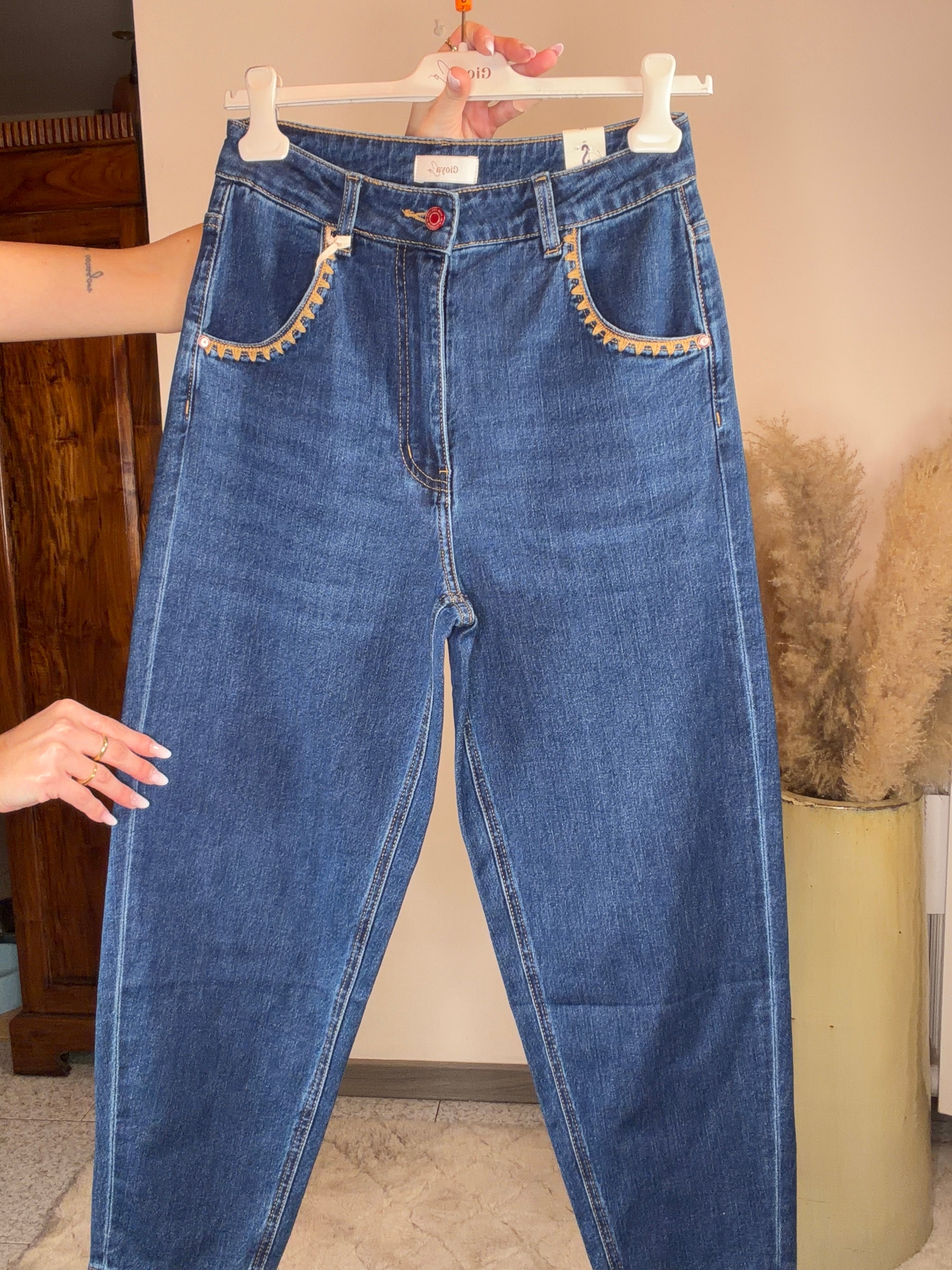 Jeans Carrot in Cotone